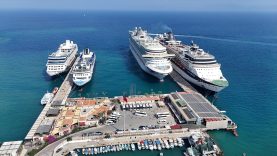 Turizm Sezonunda Kuşadası'na 4 Kruvaziyer Gemisi