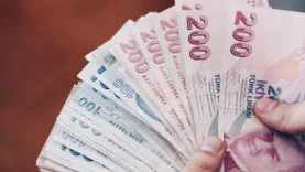 en-dusuk-emekli-maasi-20-bin-tlye-yukseltildi-gozler-resmi-gazetede